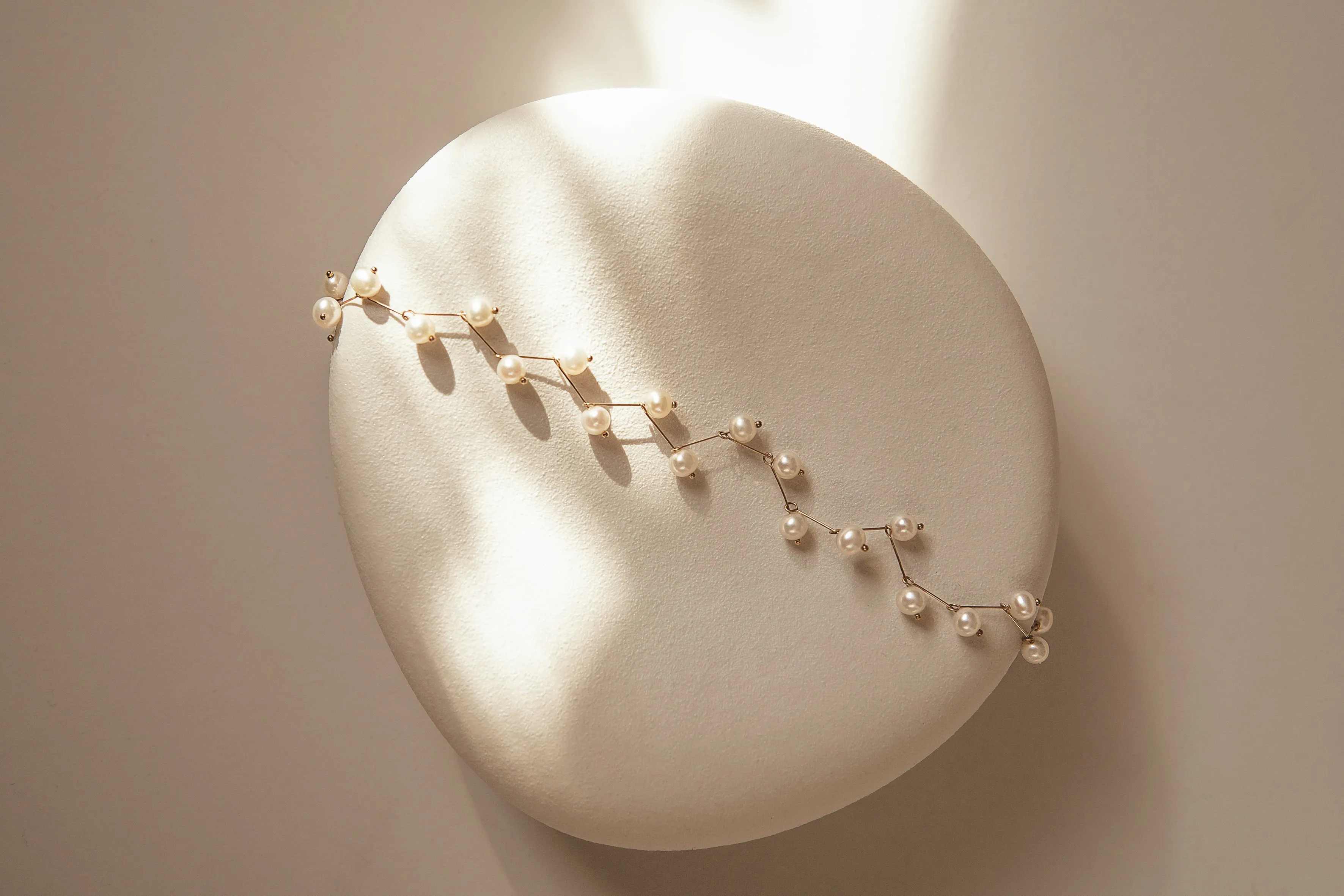 Astro Pearl Floating Necklace