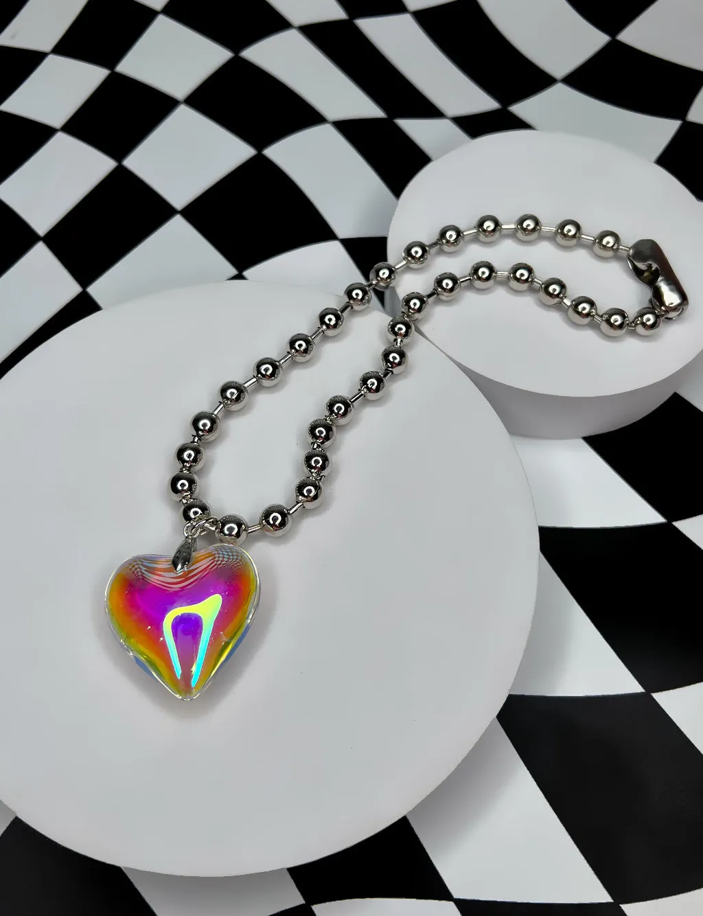 DRAZIC NECKLACE - IRIDESCENT HEART