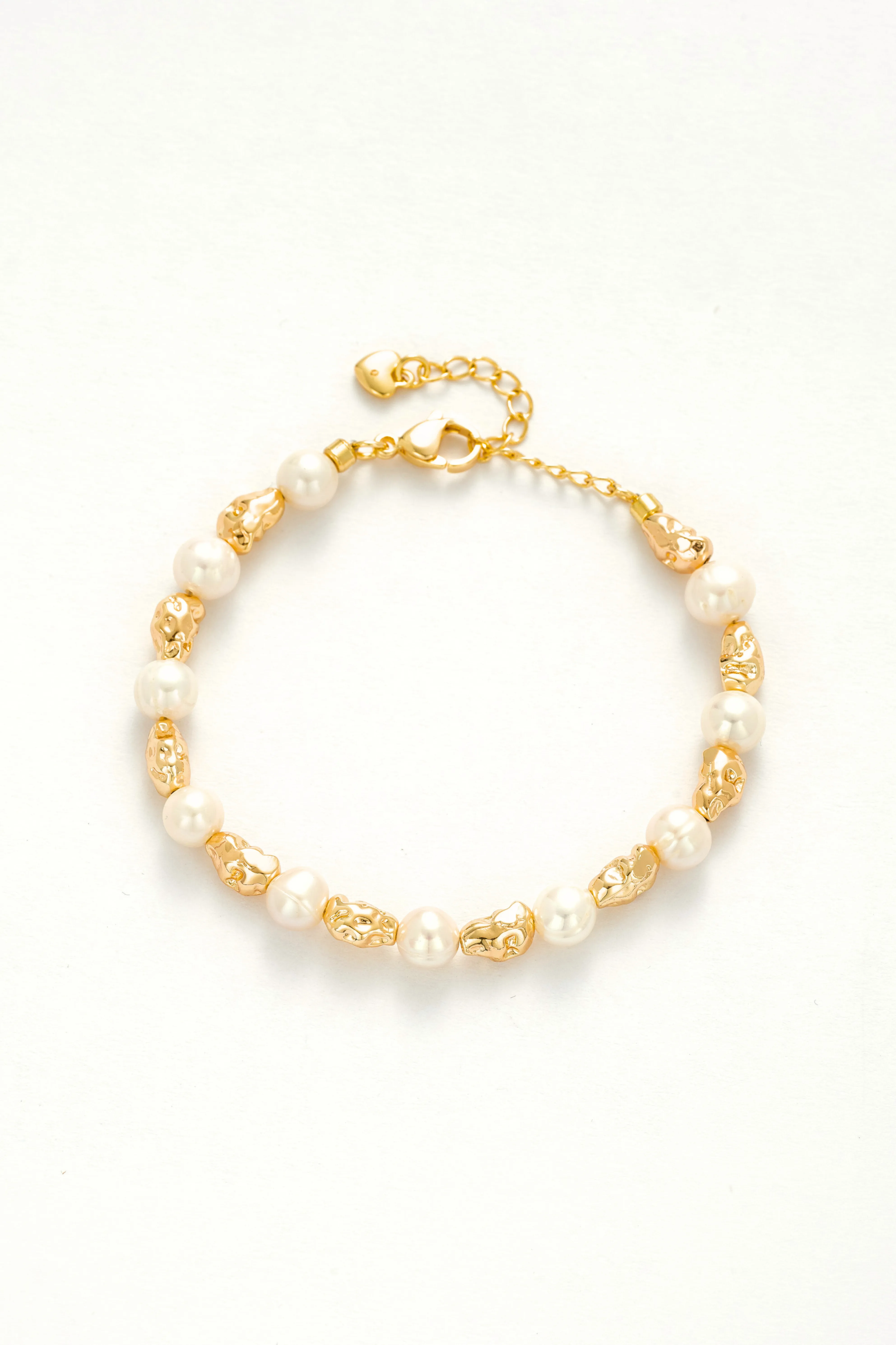 Gleaming Bead and Pearl Bracelet