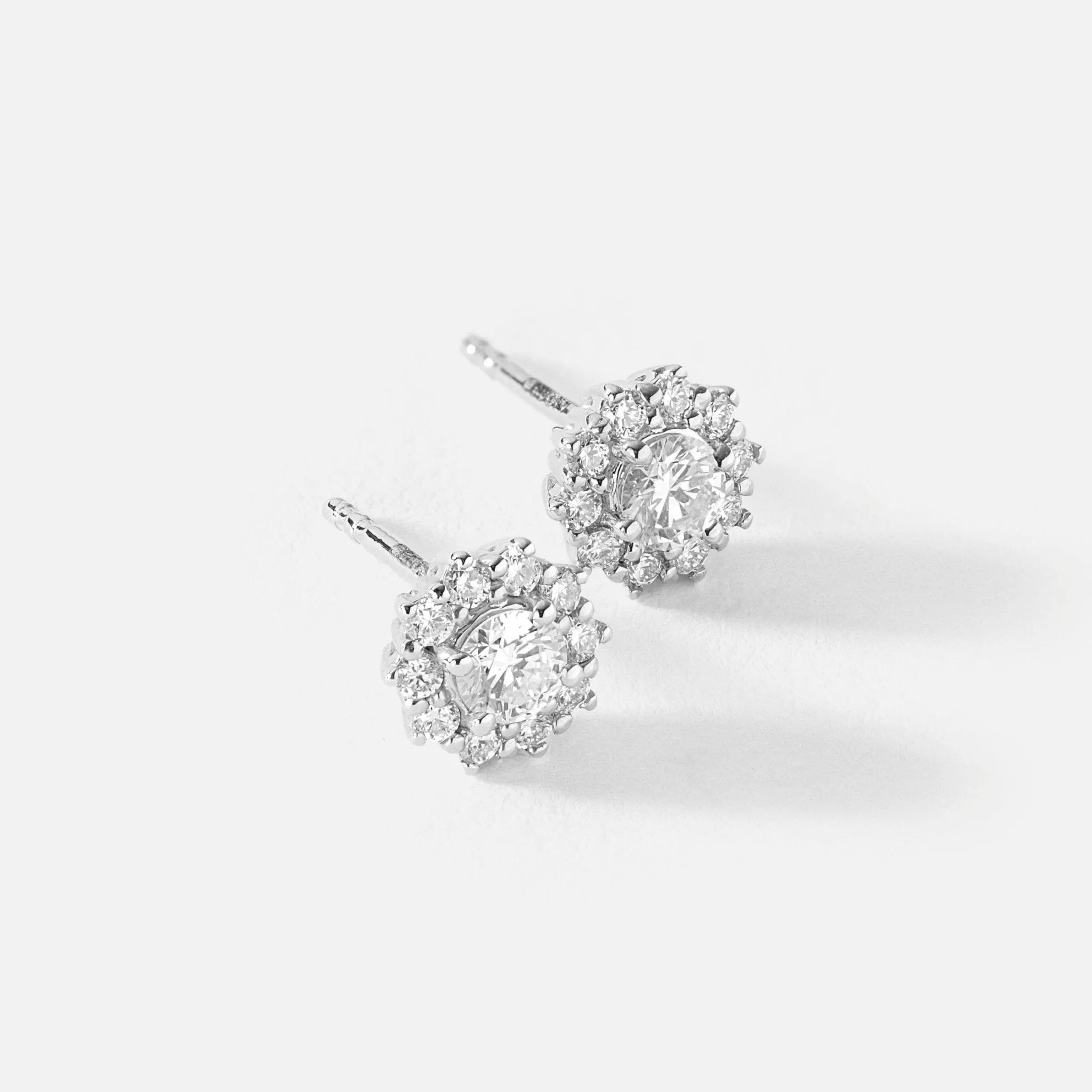 Hazel | 9ct White Gold 0.57ct tw Lab Grown Diamond Cluster Stud Earrings