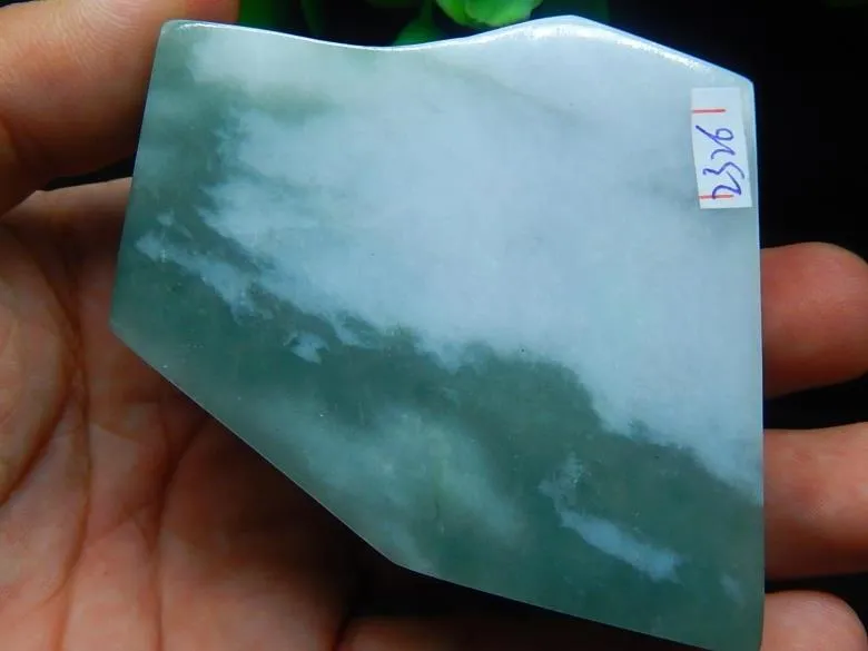 Natural Jade Rough Jadeite Raw (140g, 65X61X15mm)