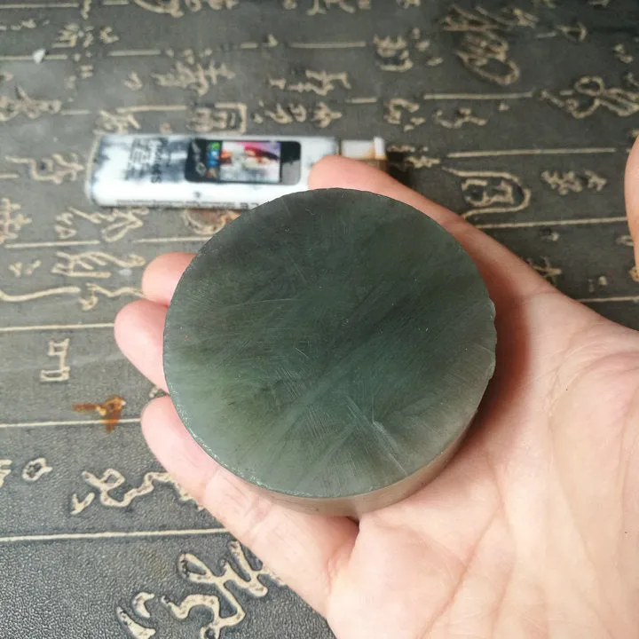 Natural Kunlun Jade Rough Nephrite Raw (158g, 5.5X2.2cm)