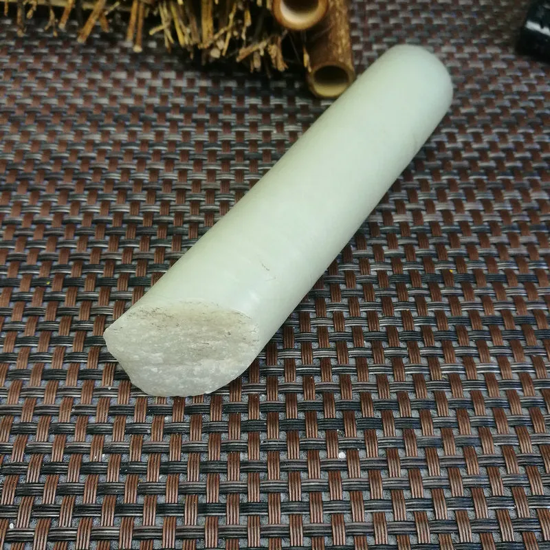 Natural Kunlun Jade Rough Nephrite Raw (174g,11.8X2.6cm)