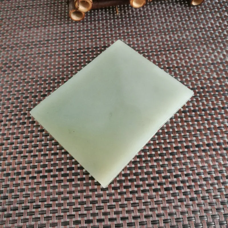 Natural Kunlun Jade Rough Nephrite Raw (195g,10.5X8.5X0.5cm)