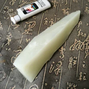 Natural Kunlun Jade Rough Nephrite Raw (200g, 15X2.5X2.5cm)