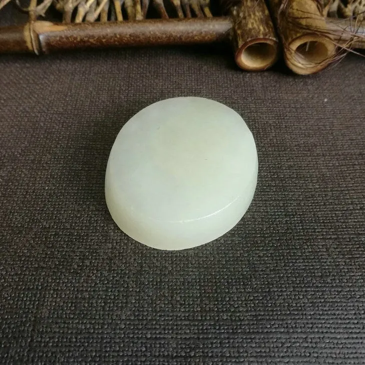 Natural Kunlun Jade Rough Nephrite Raw (48g, 4.8x4x1cm)