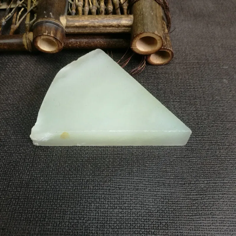 Natural Kunlun Jade Rough Nephrite Raw (90g,7X6X1.3cm)