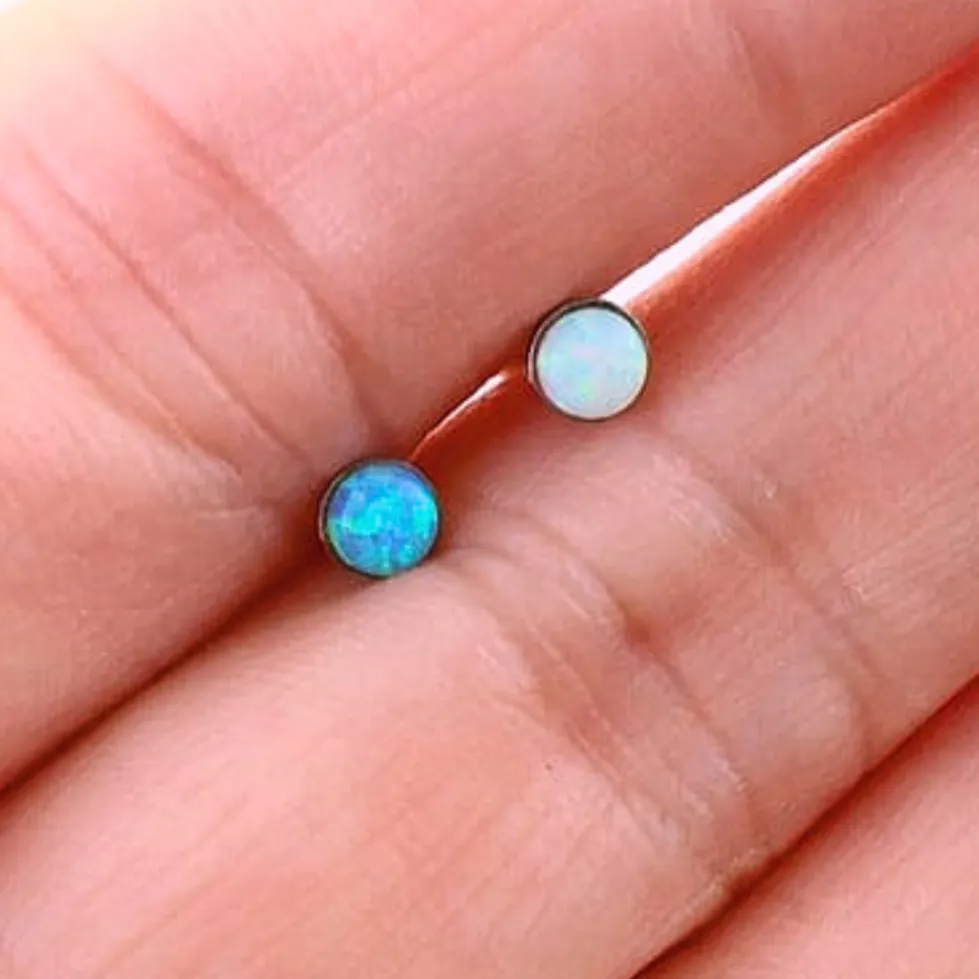 Steel Internally Threaded Flat Opal Labret